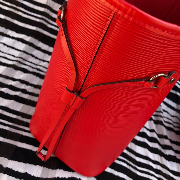 ❤️ Louis Vuitton Neverfull MM epi red - Picture 11 of 16